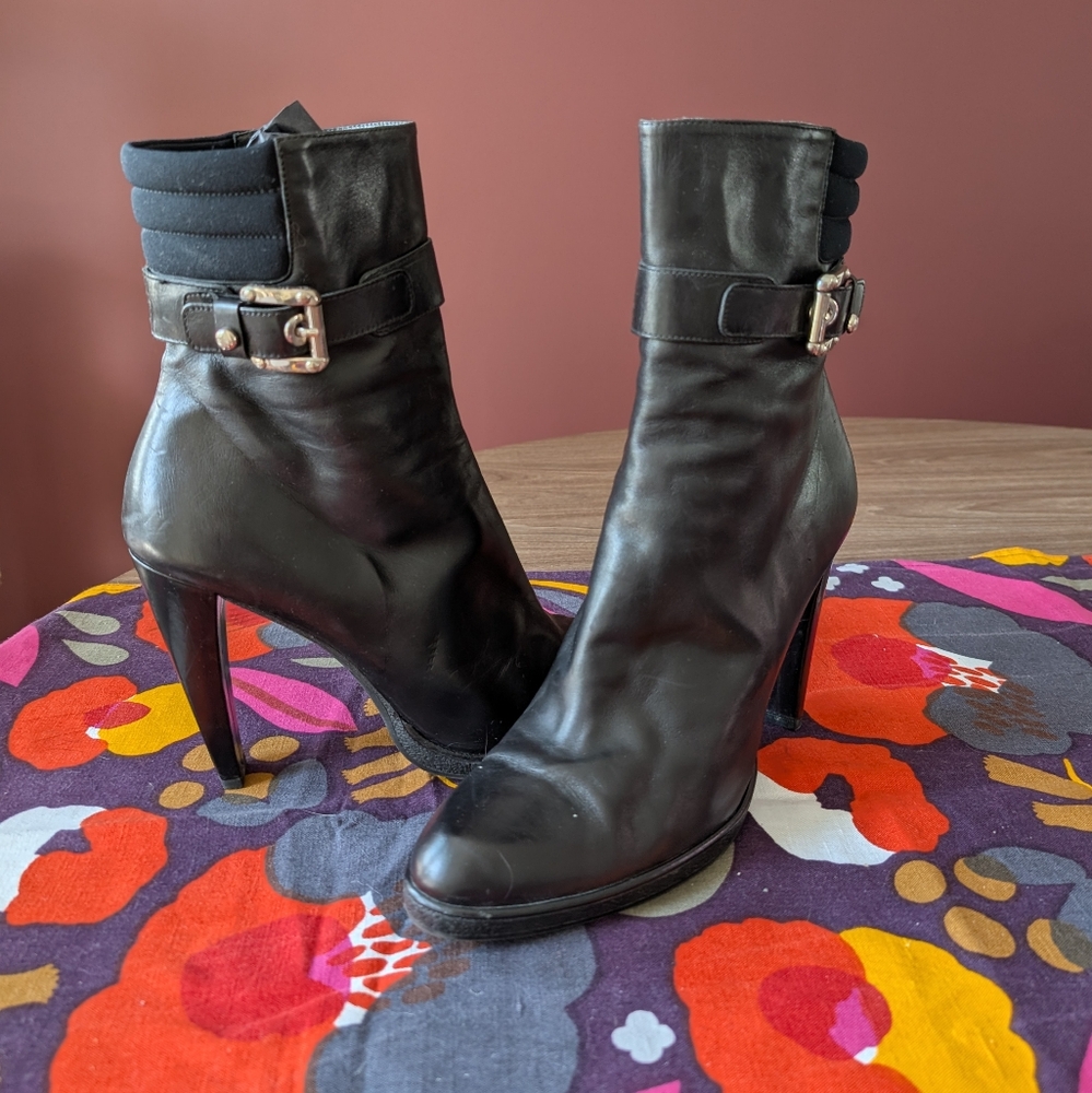 Elegant Black Leather Ankle Boots
